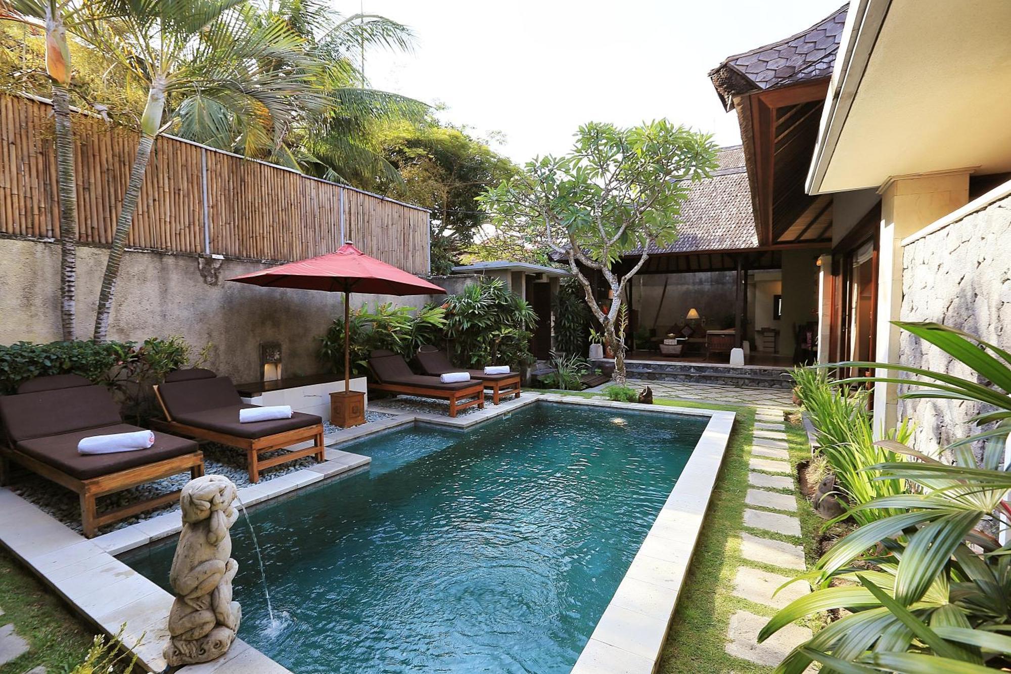 The Sanyas Suite Bali Seminyak  Phòng bức ảnh